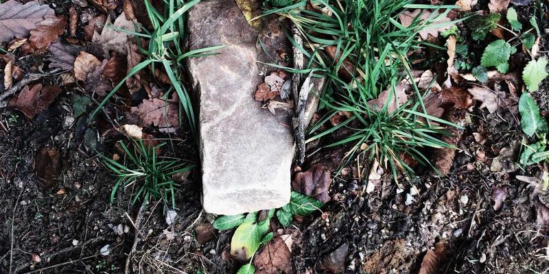 兴大典当解析：房产典当利率如何计算？二手交易中的风险防范指南